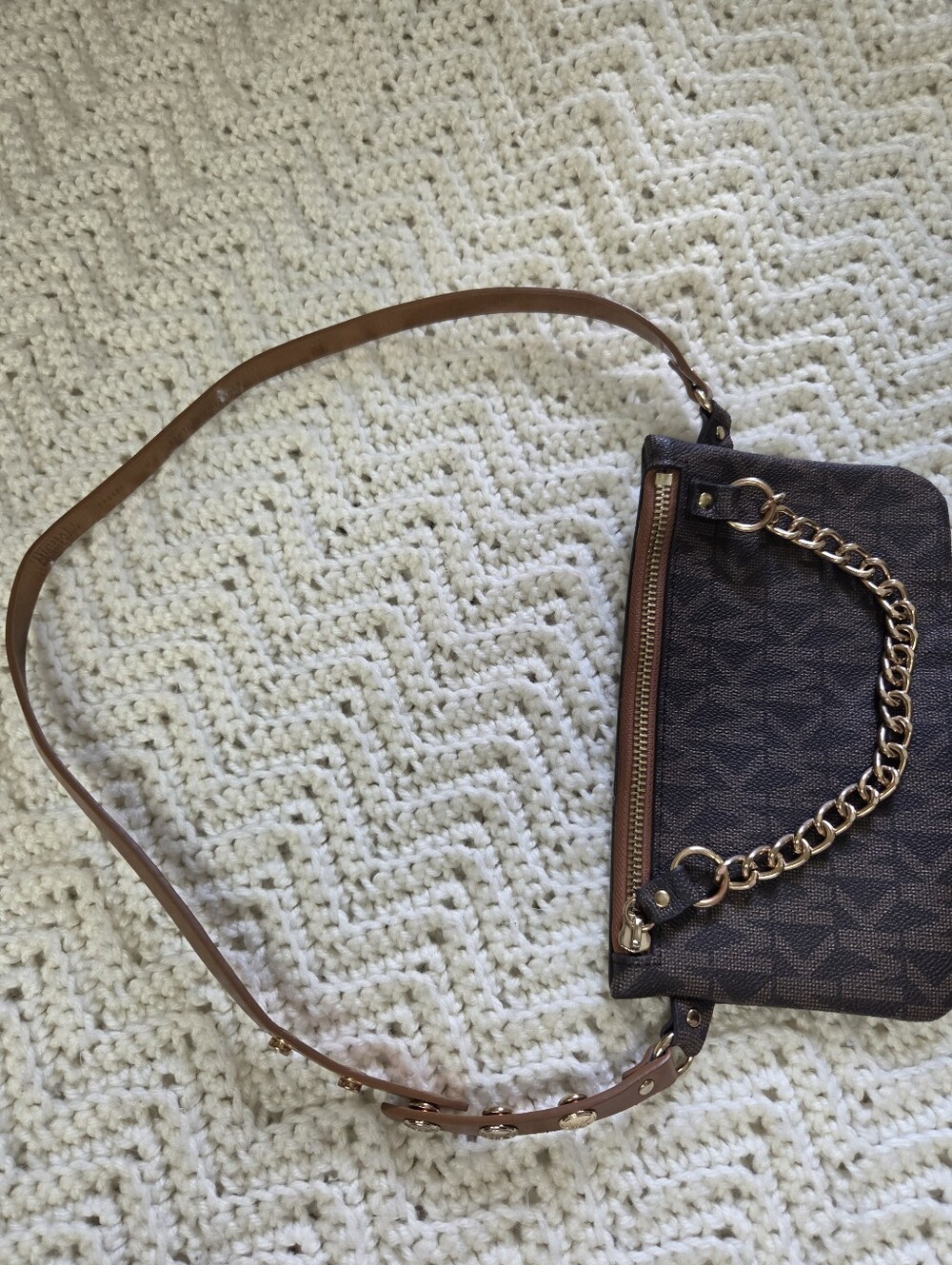 Michael Kors Signature Logo Chain-Strap Belt Bag/Fanny Pack - Picture 10 of 13